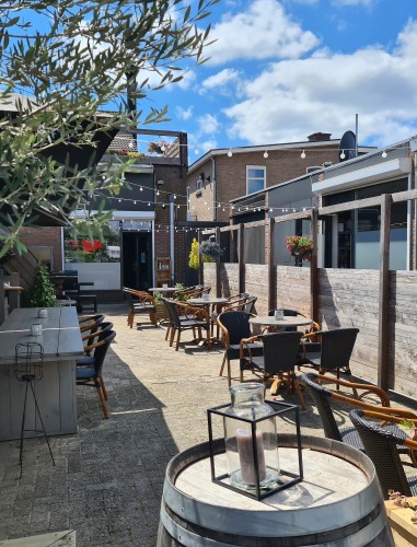 HOME - buitenkant restaurant de Sous Chef